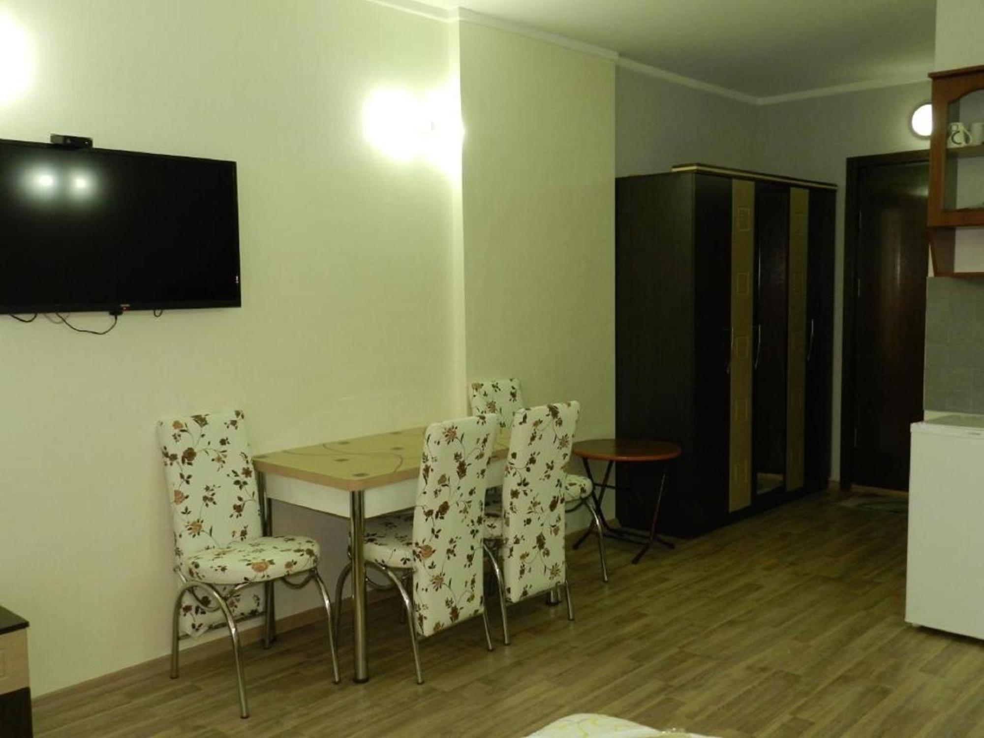 Apart Hotel Black Sea Towers Batumi Exterior photo